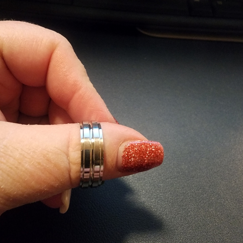 FASHION RINGS STAINLESS STEEL RAISED DOUBLE BAND - Picture 2 of 6